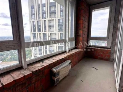 Apartment. Kyiv, Zarichna St., 4 rooms