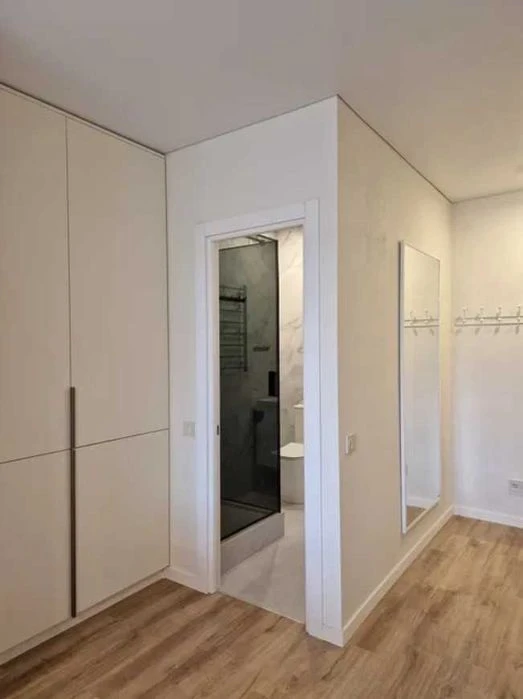 1 room in a new brick building with an independent water heater on PEREMOZ (720715