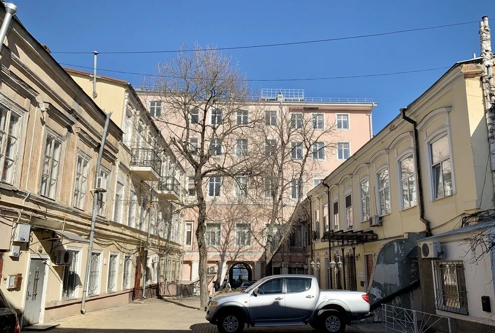 Продам 3 к. квартиру, Приморский бульвар