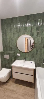 42164  Всього 1170 $ за м² з ремонтом і меблями? Це взагалі