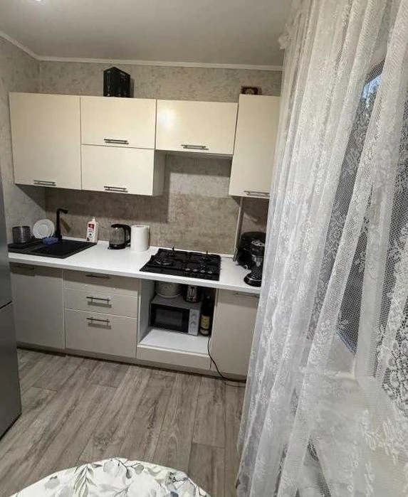 Продам 2-комнатную квартиру с капитальным ремонтом на Черемуше.