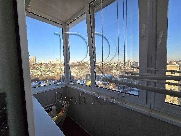 Sale of a 2-room apartment 54 m², Valery Lobanovskyi about