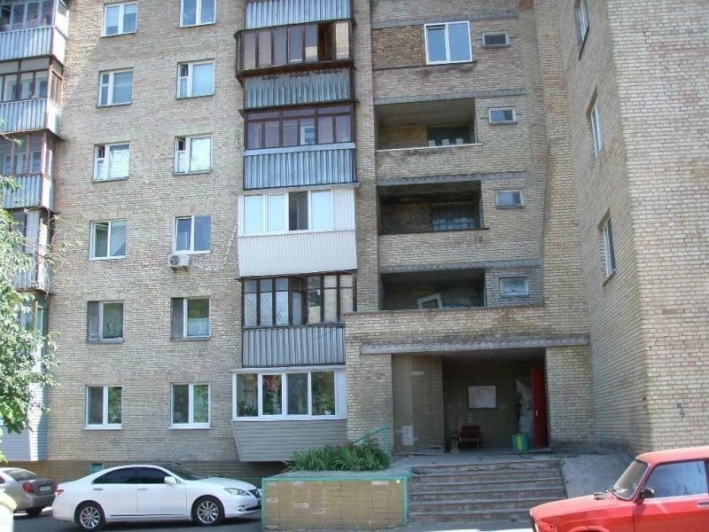 Sale of a 2-room apartment 54 m², Valery Lobanovskyi about