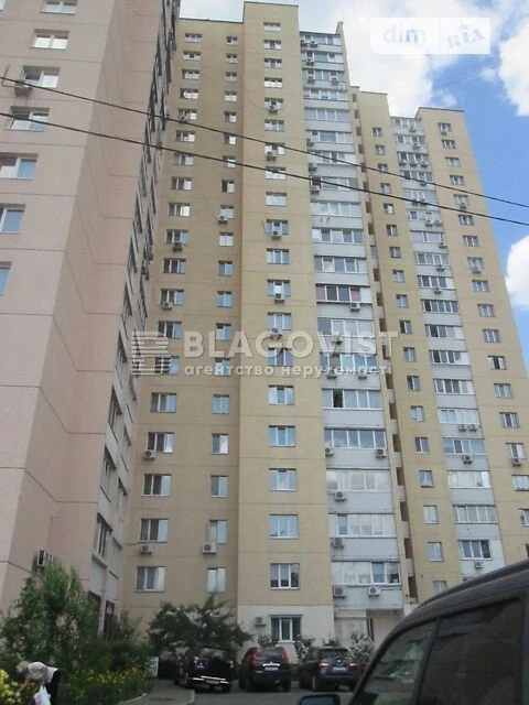 For sale 2-room apartment 72.6 sq. m. on Darnytskyi Blvd. 8 • ID 3473