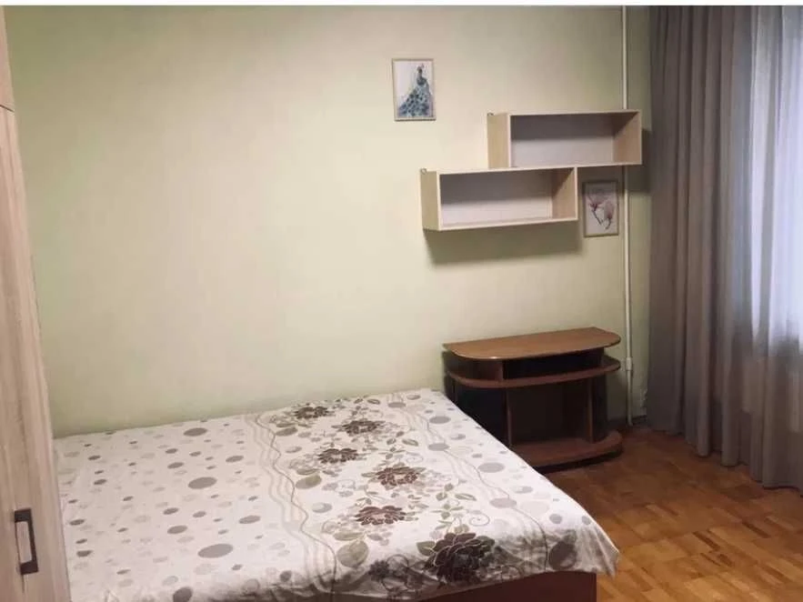 Apartment for sale at Bratislavska 22 7 with renovation Yunist Che