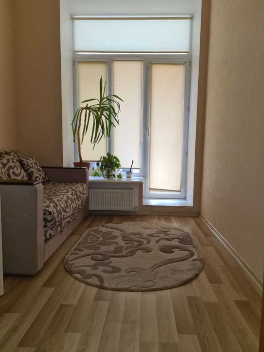 В продаже 3 комнатная квартира Сталинка в центре + терраса,
