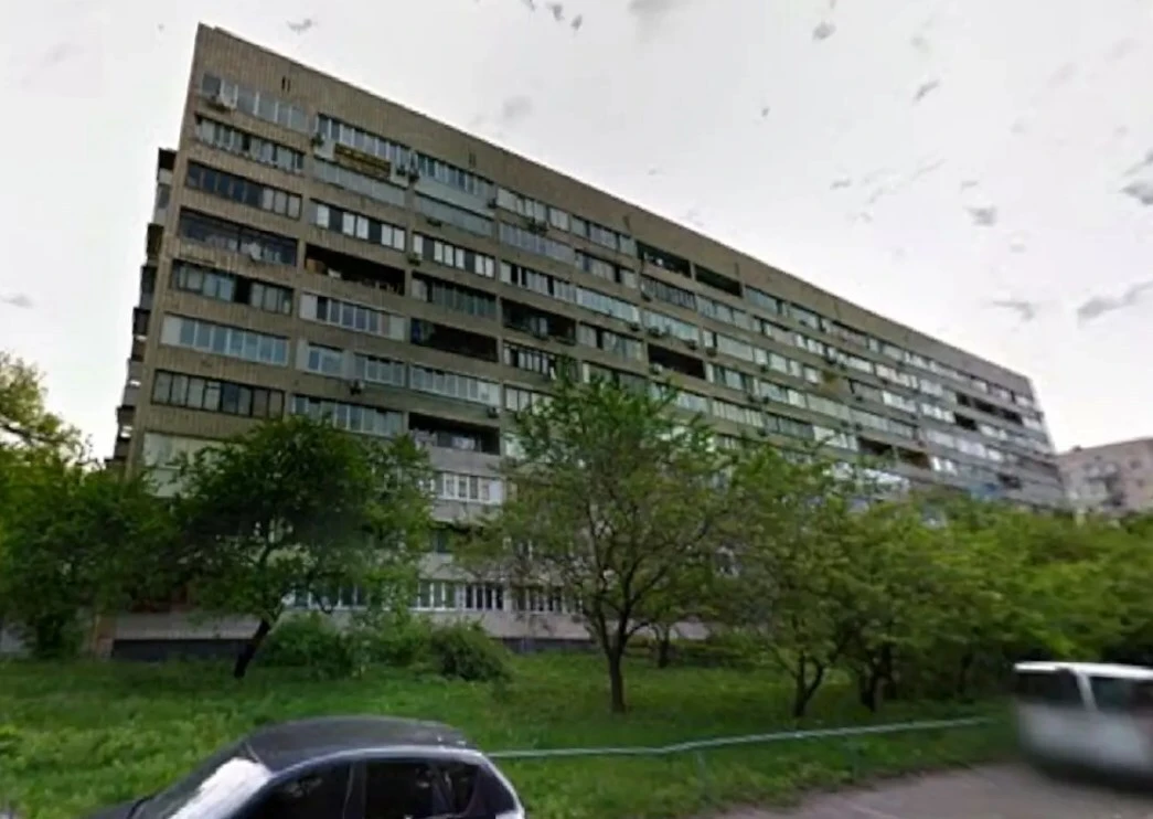 For sale: 3-room apartment, 76 m², Druzhby Narodov Blvd., 10A