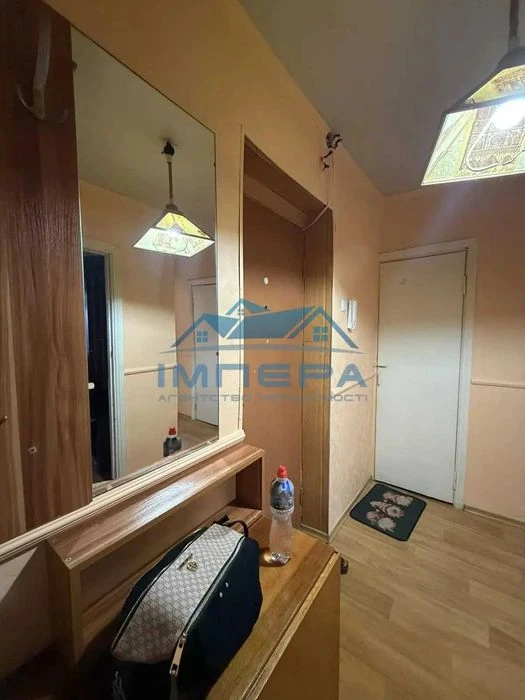 Продаж 1к квартири на Алмазному. 40м2. Цегла