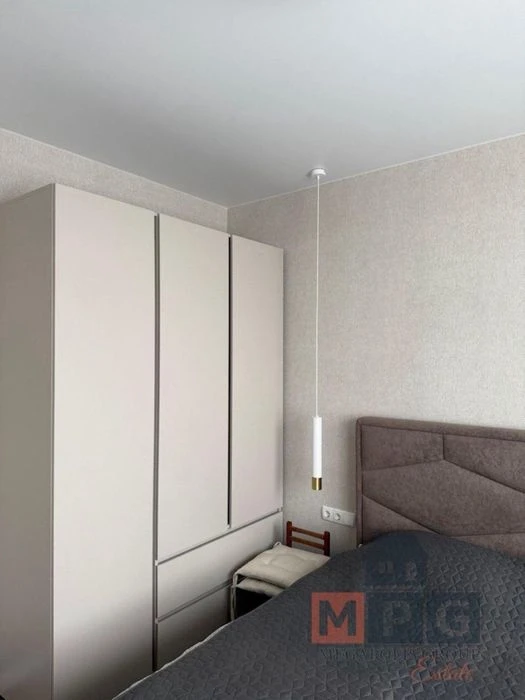 For sale 2 km / 50m2 / Valentynivska 20B