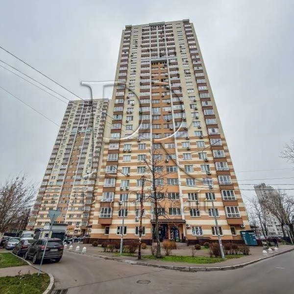 2-room apartment for sale 68 m², Krakivska St., 27