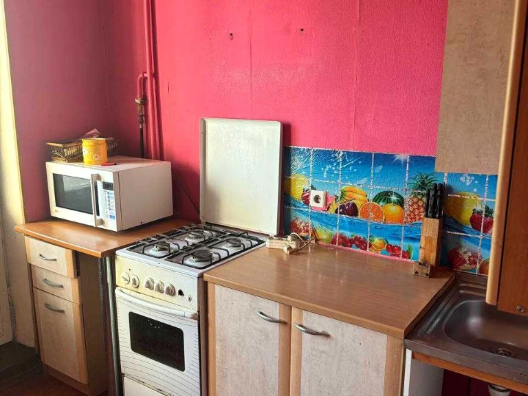 Apartment. Kyiv, Heroes of the Dnieper Street.