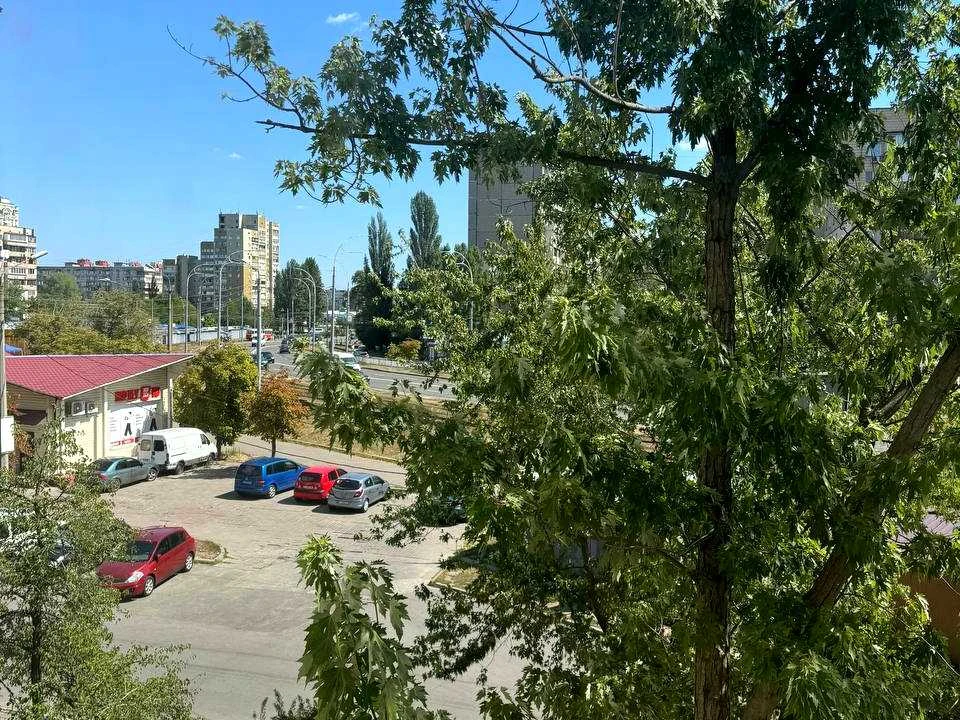 Квартира. Киев, Героев Днепра ул.