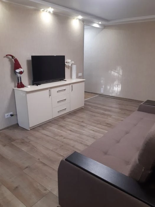 Продам 3 кімнатну квартиру з євроремонтом. Державні програми
