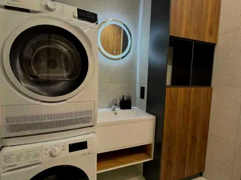 Apartment. Kharkiv, Molochna St. (Kirova)