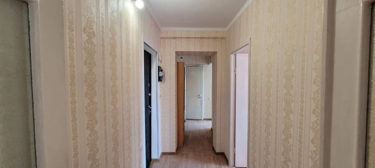 Neat 2-room apartment, 2nd Shevch. mkr.