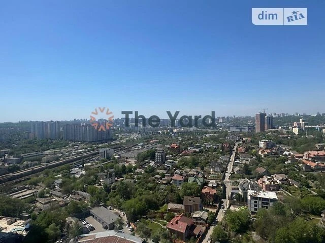 Продаж 4к квартири 190 кв. м на вул. Андрія Верхогляда 26 •