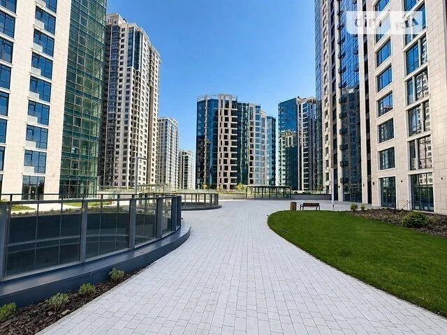Продаж 4к квартири 190 кв. м на вул. Андрія Верхогляда 26 •