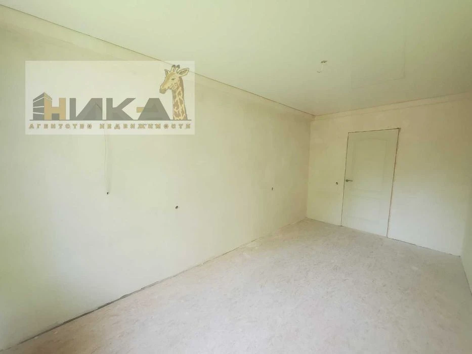 4-room apartment for sale on Zaporizhzhia Kozats'ka St.