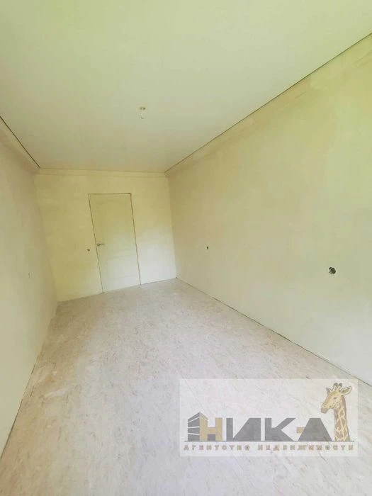4-room apartment for sale on Zaporizhzhia Kozats'ka St.