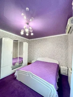 Продаж. Частина будинку, 4 кімнати, 103 м². Затишний район.