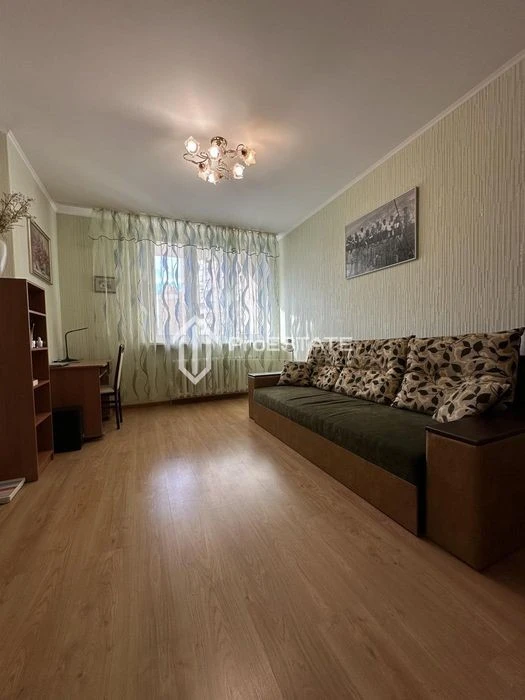 продаж квартири ЖК Корона Срібнокільська, 1 Позняки 137м2