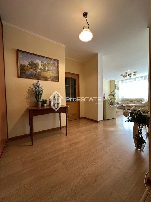продаж квартири ЖК Корона Срібнокільська, 1 Позняки 137м2