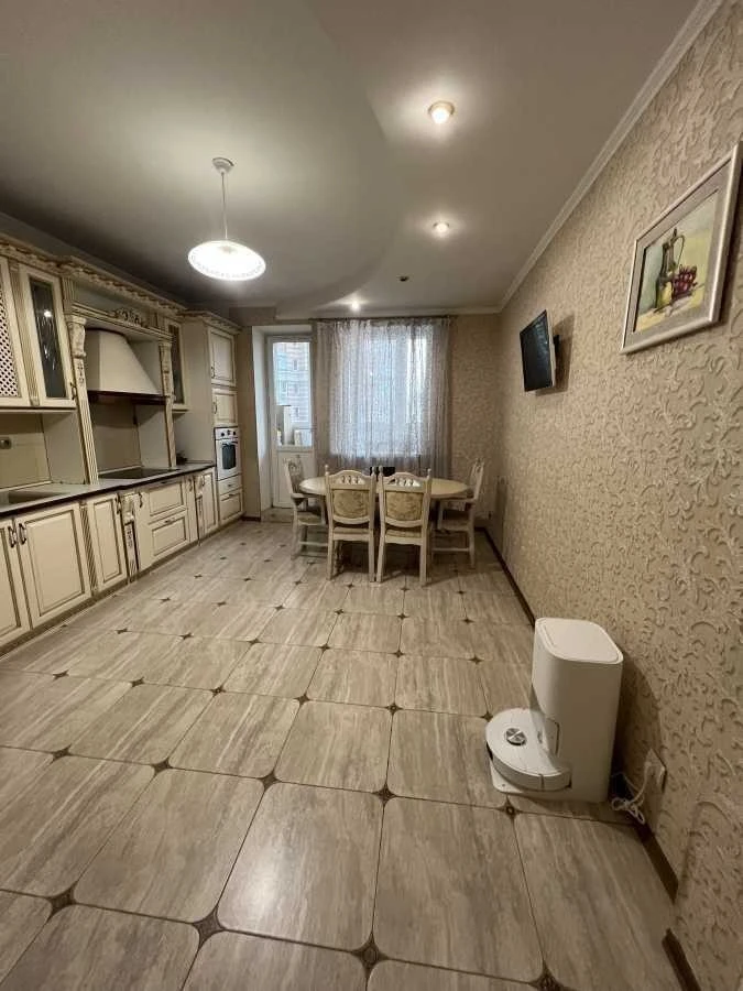 3-room apartment for sale 120 m², Holosiivskyi Avenue, 13