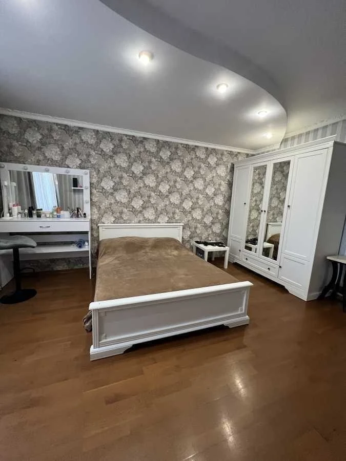 3-room apartment for sale 120 m², Holosiivskyi Avenue, 13