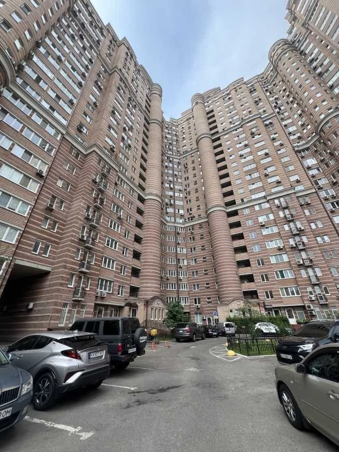 3-room apartment for sale 120 m², Holosiivskyi Avenue, 13