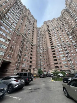 3-room apartment for sale 120 m², Holosiivskyi Avenue, 13