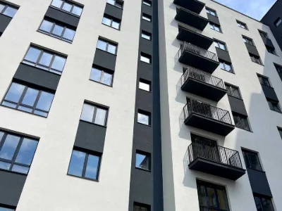 Квартира. Ивано-Франковск, Дмитрия Коцюбайло ул., (Дом)