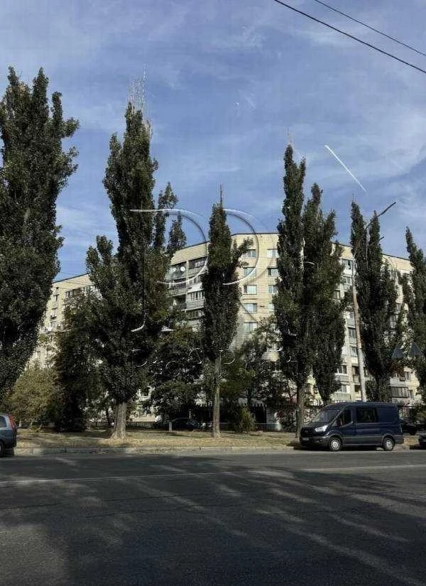 2-room apartment for sale 52 m², Marshala Malinovskyi St.