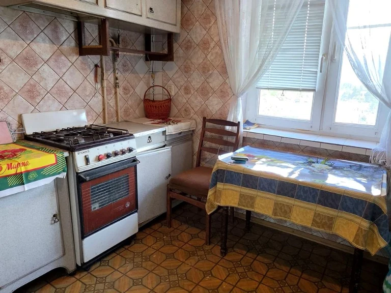 Apartment. Kharkiv, Bayrona Avenue.