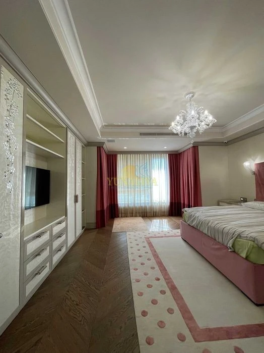 Sale! 5 rooms St. Institutskaya 18 a in the residential complex "Lipskaya Tower