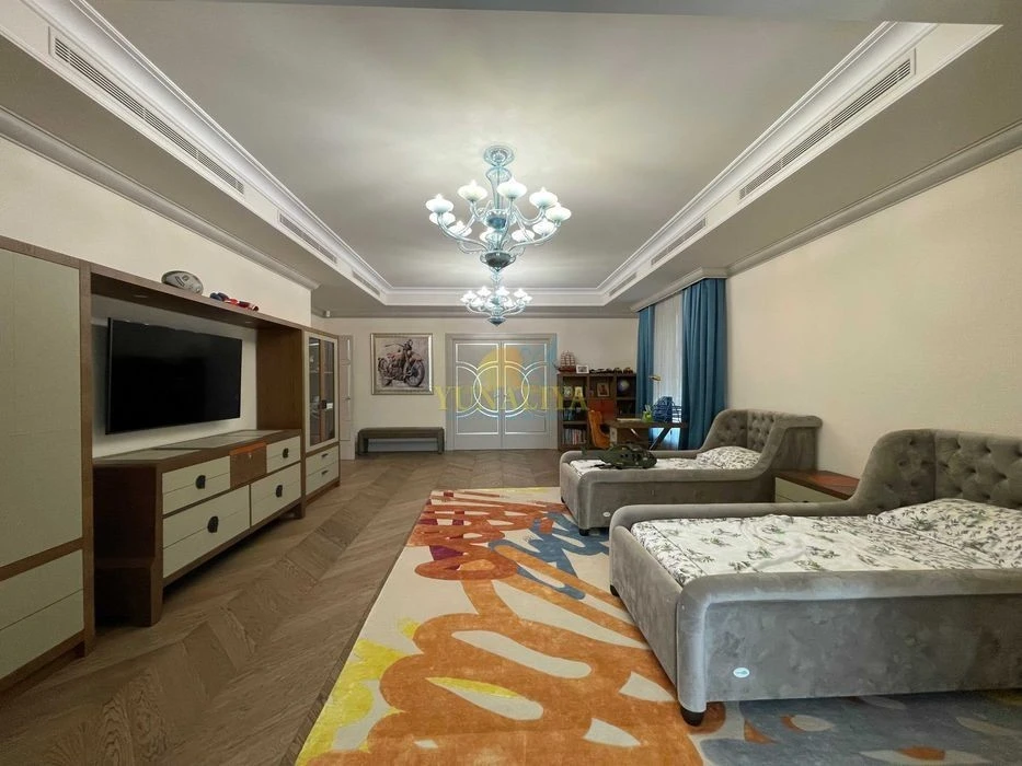Sale! 5 rooms St. Institutskaya 18 a in the residential complex "Lipskaya Tower