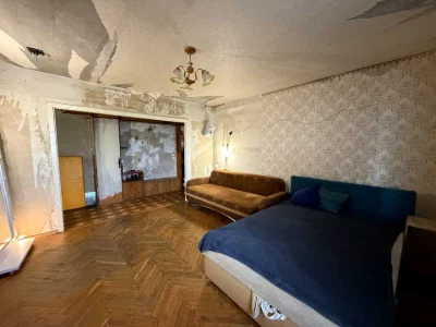 Квартира. Киев, ул. (Русский)