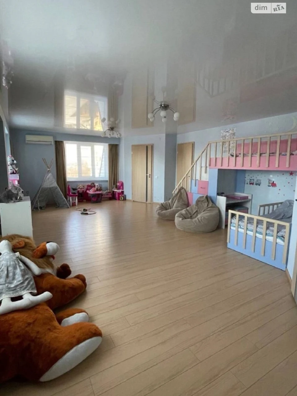 For Sale Apartment Working