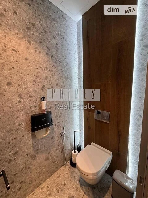 Продаж 3к квартири 172 кв. м на вул. Олександра Кониського 4