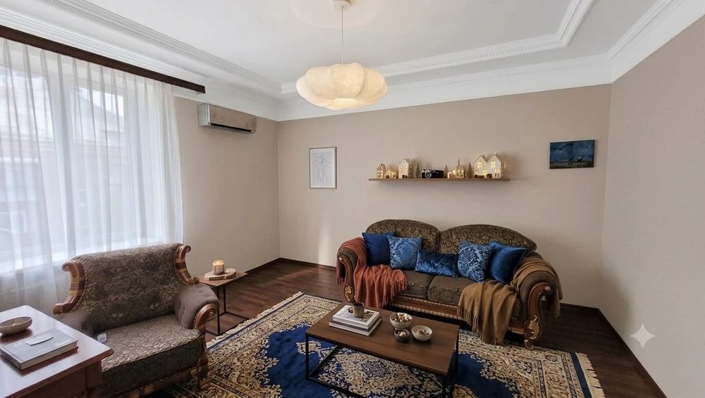 Продаж Квартири 100 м² у сталінці. Парк Шевченко