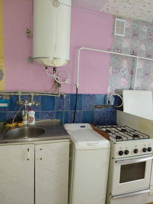 Продам комнату в коммунальной квартире на Фонтане.