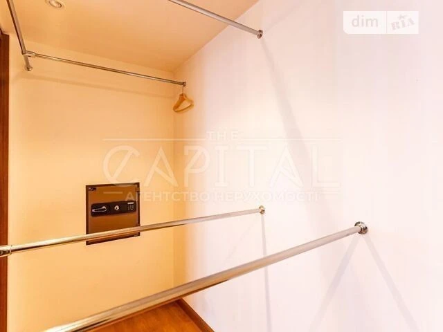 Продаж 3к квартири 120 кв. м на вул. Хрещатик 4 • ID 3471551