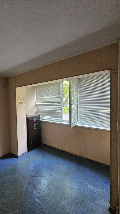 Urgent! 4th apartment in the Center of Khortytskyi district 1/9 condominium,