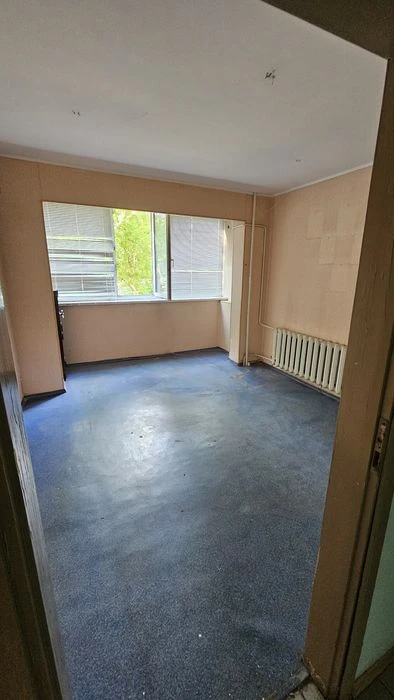 Urgent! 4th apartment in the Center of Khortytskyi district 1/9 condominium,