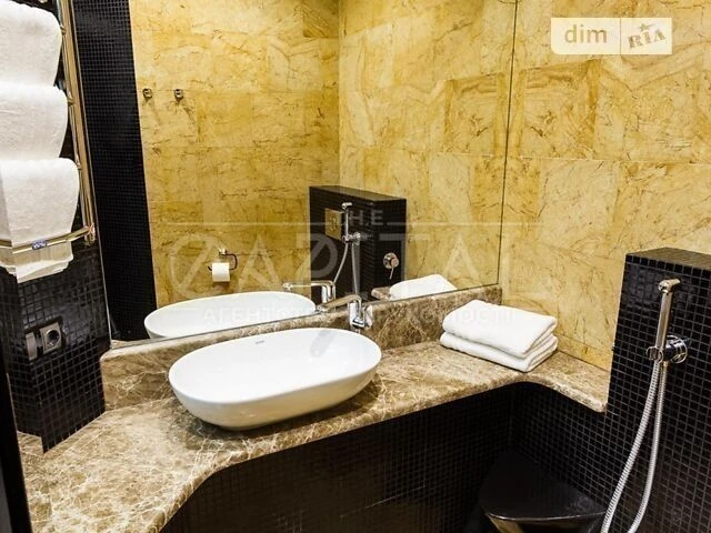Продажа 3к квартиры 100 кв. м по ул. Лютеранская 3 • ID 3468