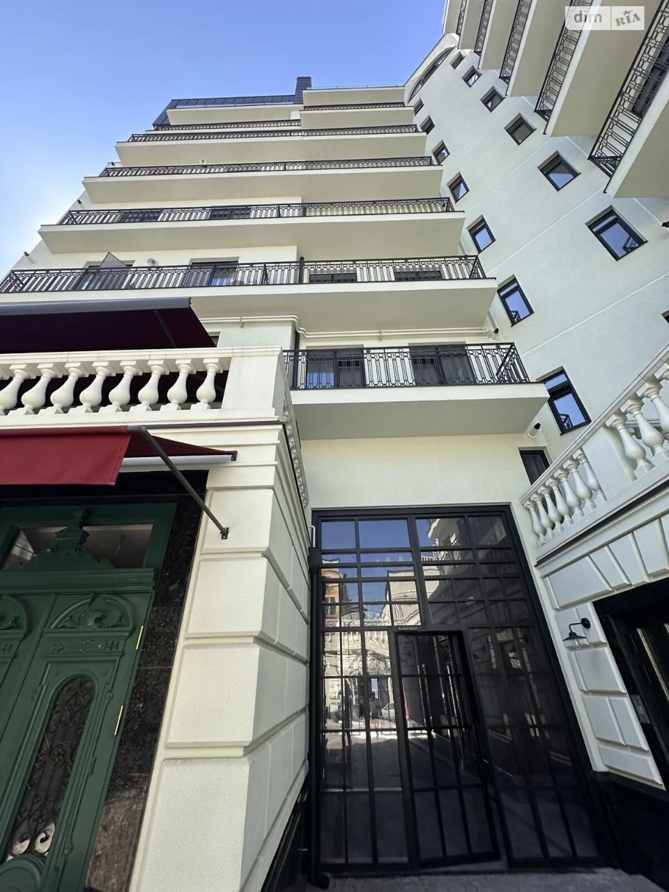 Продажа квартир Приморский.