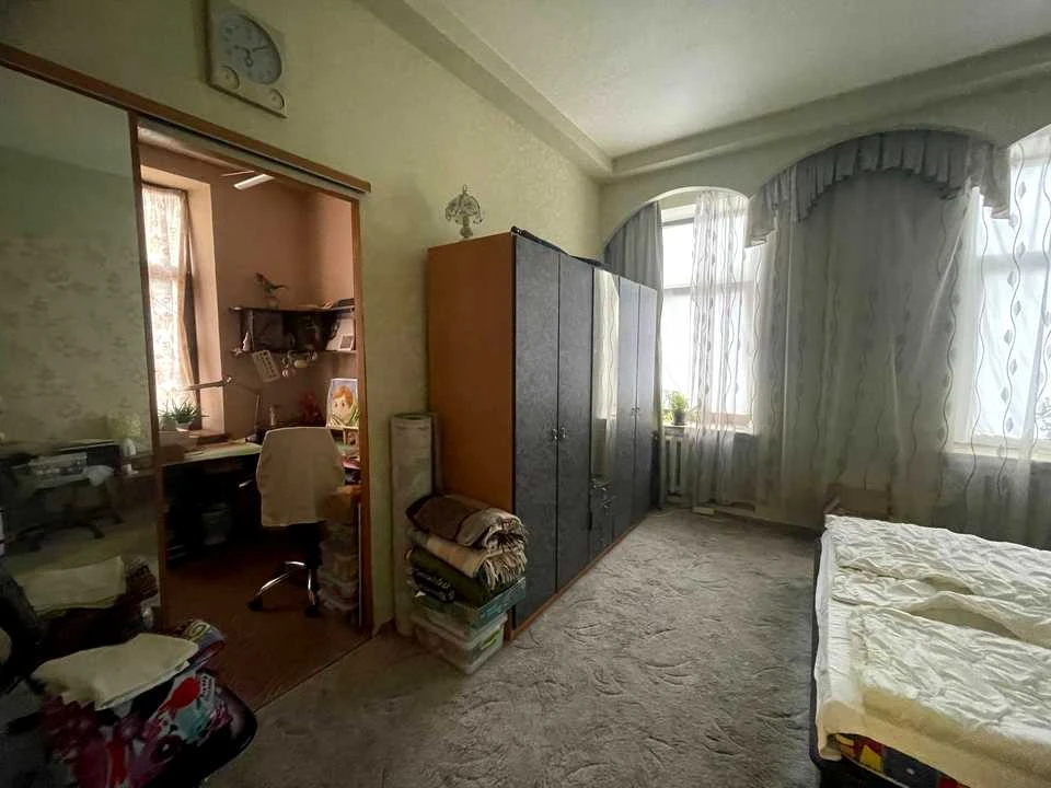 Apartment. Kharkiv, Myronositska St.