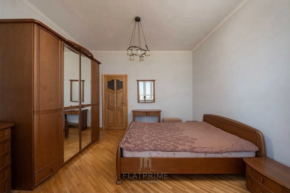 apartment 102.4m + parking 25m2 Bulvarno-Kudryavska 11a Zolo