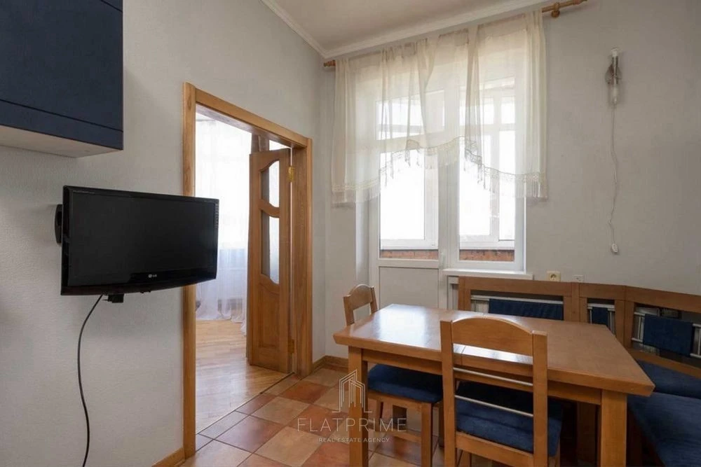 apartment 102.4m + parking 25m2 Bulvarno-Kudryavska 11a Zolo