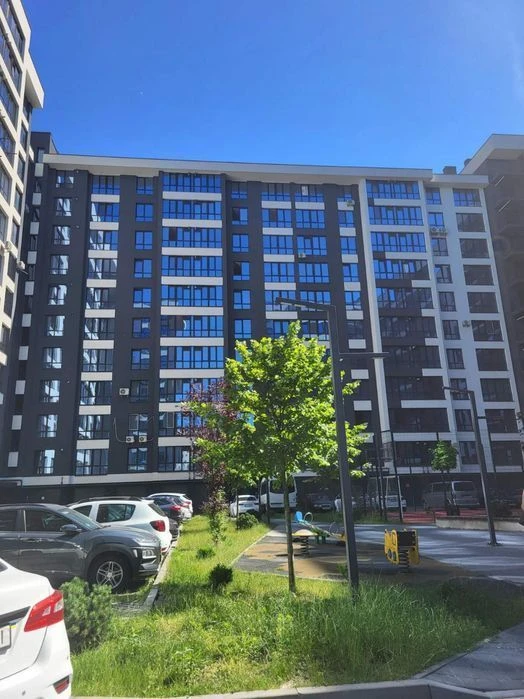 Продажа 3 ком квартира рядом возле зеленой зоны