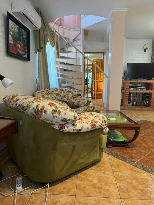 House for sale in the best district, Lvivskaya landmark